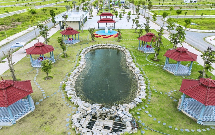 Quảng trường dự án trung tâm